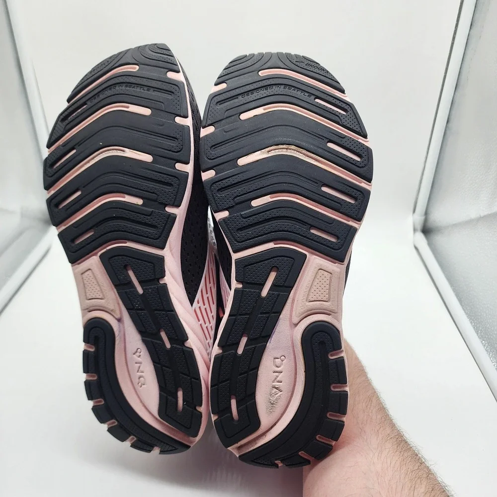 Brooks anthem running